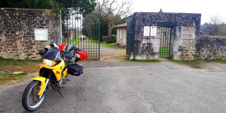Viaje a en moto a Oradour-sur-Glane